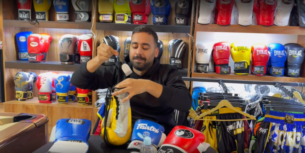 نحوه ی نگهداری دستکش بوکس